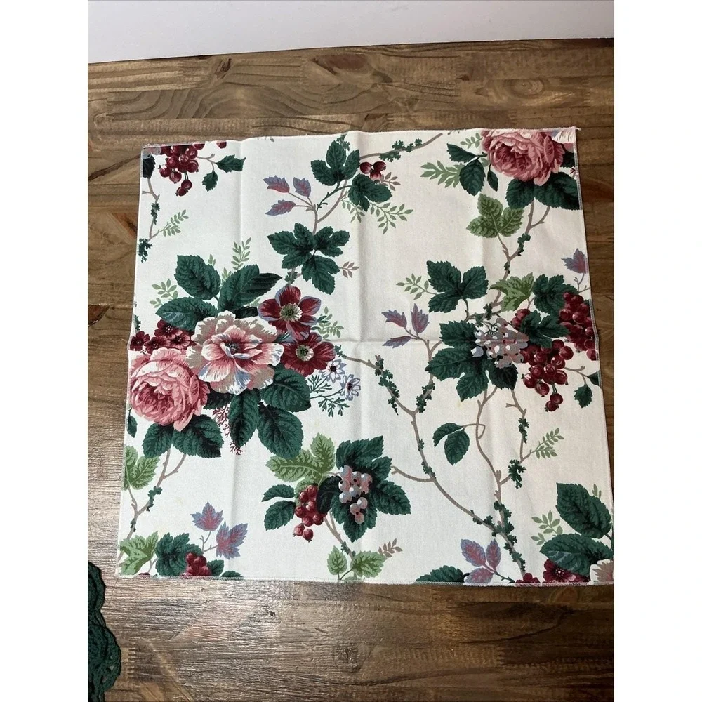 Vintage Style Rose Floral Cloth Napkins Set of 4 Cottagecore Table Linens